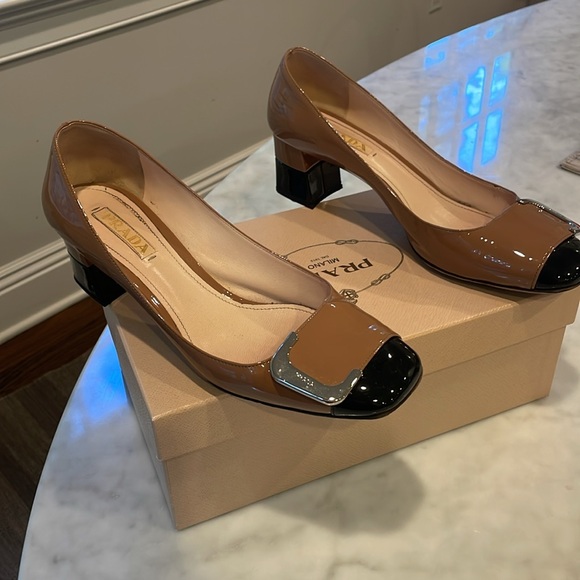Prada sz EU 41 bicolor patent leather silver buckle block heel shoe - Picture 4 of 11